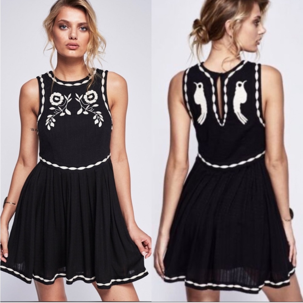 🕊️Free People Embroidered Folk Dress🕊️